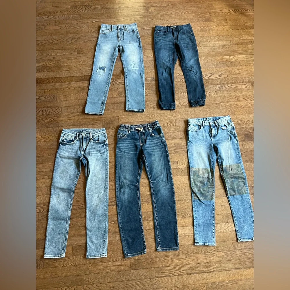 Boys Jeans and Long Sleeve Tees - Picture 3 of 8